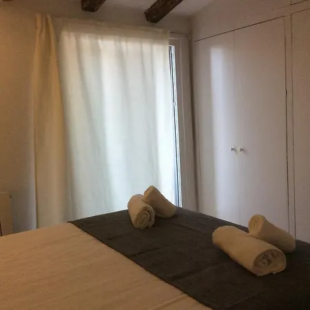 Alderdi Eder Apartment *