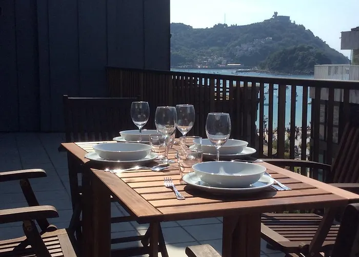 Alderdi Eder * Сан-Себастьян